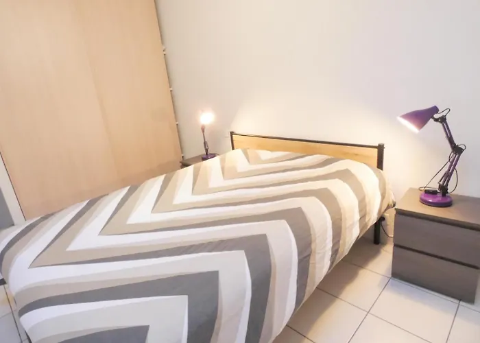 Deze Bis בית נופש